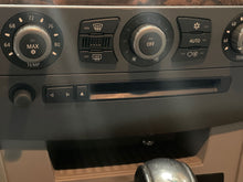 Load image into Gallery viewer, Readio BMW 645i 550i 525i 545i 530i 2004 04 2005 05 2006 06 07 AM FM CD - NW541564