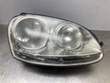 Load image into Gallery viewer, HEADLIGHT LAMP ASSEMBLY Golf Golf GTI Jetta R32 Rabbit 05-10 Right - NW449417