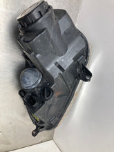 Load image into Gallery viewer, HEADLIGHT LAMP ASSEMBLY Golf Golf GTI Jetta R32 Rabbit 05-10 Right - NW449417