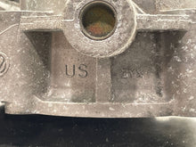 Load image into Gallery viewer, THROTTLE BODY Vw Beetle Jetta Rabbit 05 - 07 - NW449559