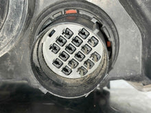 Load image into Gallery viewer, HEADLIGHT LAMP ASSEMBLY Land Rover LR2 08 09 10 Right - NW451290