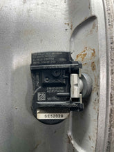 Load image into Gallery viewer, WHEEL RIM LR2 2009-2015 19x8 ALLOY - NW451606