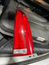 Load image into Gallery viewer, TAIL LIGHT LAMP Cadillac DTS 06 07 08 09 10 11 Right - NW451532