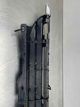 Load image into Gallery viewer, GRILLE Mini Cooper Clubman 2007 07 2008 08 2009 09 2010 10 - NW451871