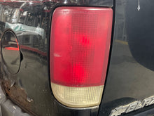 Load image into Gallery viewer, TAIL LIGHT LAMP ASSEMBLY S10 Blazer Envoy S15 Jimmy Bravada 95-05 Left - NW452533