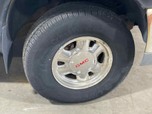 Load image into Gallery viewer, Wheel Rim SIERRA 1500 PICKUP 2000 - NW564159