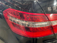 Load image into Gallery viewer, OUTER TAIL LIGHT LAMP E300 E350 E400 E550 E63 10 11 12 13 Left - NW453845