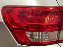 Load image into Gallery viewer, Tail Lamp Light GRAND CHEROKEE 2011 - NW454080