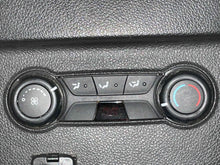 Load image into Gallery viewer, Temperature Controls Ford Explorer 2015 - NW454311