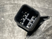 Load image into Gallery viewer, THROTTLE BODY BMW X3 X5 528i 328i 128i 2007 07 2008 08 2009 09 2010 10 11 12 - NW455365