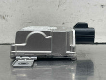 Load image into Gallery viewer, FUEL PUMP CONTROL MODULE COMPUTER Evoque LR2 LR4 Range Rover Sport 10-16 - NW455511
