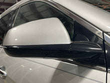 Load image into Gallery viewer, Side View Door Mirror Cadillac SRX 2016 - NW455966