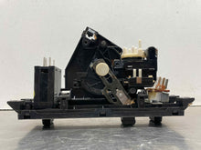 Load image into Gallery viewer, Temperature Controls Chevrolet Corvette 1986 - NW456512