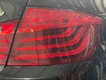 Load image into Gallery viewer, OUTER TAIL LIGHT LAMP 528i 535i 550i Active 5 M5 14 15 16 Right - NW457137