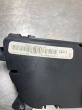 Load image into Gallery viewer, REAR TEMPERATURE CONTROLS Acura MDX 2014 14 2015 15 2016 16 - NW456965