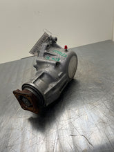 Load image into Gallery viewer, Transfer Case Acura MDX 2016 - NW457125