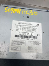Load image into Gallery viewer, RADIO C250 C300 C350 C63 CLS550 CLS63 E300 E320 E350 E550 E63 R320 09-11 - NW457541