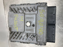 Load image into Gallery viewer, ECU ECM COMPUTER Volkswagen Beetle Passat 2014 14 - NW457327