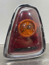 Load image into Gallery viewer, TAIL LAMP LIGHT - NW458298
