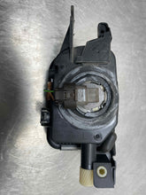 Load image into Gallery viewer, FOG LAMP LIGHT C230 C240 C280 C320 C350 C55 05-07 Bumper Mounted Left - NW458166
