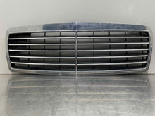 Load image into Gallery viewer, GRILL Mercedes E300D E320 E55 1996 96 1997 97 98 99 - NW458194