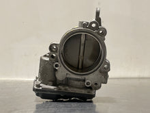 Load image into Gallery viewer, Throttle Body BMW 530I 2017 - NW458293