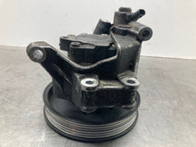 Load image into Gallery viewer, POWER STEERING PUMP Audi A4 A5 S4 S5 08 09 10 11 12 - NW459082
