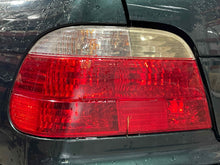 Load image into Gallery viewer, TAIL LIGHT LAMP ASSEMBLY BMW 740i 740il 750il 99 00 01 Left - NW459106