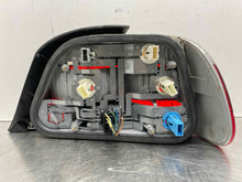 Load image into Gallery viewer, TAIL LIGHT LAMP ASSEMBLY BMW 740i 740il 750il 99 00 01 Left - NW459106
