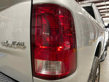 Load image into Gallery viewer, TAIL LIGHT LAMP ASSEMBLY 1500 Pickup 2500 Pickup 3500 Pickup 09-14 Right - NW459493