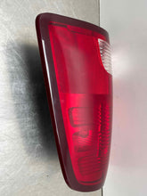 Load image into Gallery viewer, TAIL LIGHT LAMP ASSEMBLY 1500 Pickup 2500 Pickup 3500 Pickup 09-14 Right - NW459493