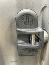 Load image into Gallery viewer, WHEEL RIM C250 C300 C350 C63 10-11 17x7-1/2 - NW460166
