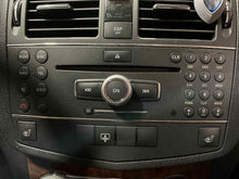 Load image into Gallery viewer, RADIO Mercedes-Benz C230 C300 C350 C63 2008 08 2009 09 - NW460802