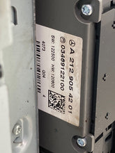 Load image into Gallery viewer, Radio MERCEDES E-CLASS 2014 - NW460805