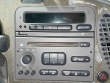 Load image into Gallery viewer, RADIO Saab 9-3 2000 00 2001 01 2002 02 2003 03 - NW459997