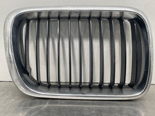 Load image into Gallery viewer, Grille BMW 328I 1998 - NW460609