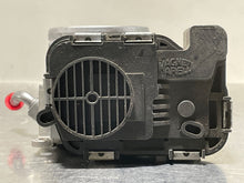 Load image into Gallery viewer, THROTTLE BODY Vw Beetle Jetta Rabbit 05 - 07 - NW461805