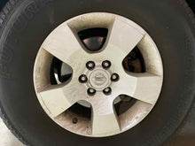 Load image into Gallery viewer, Wheel Pathfinder 2005 05 16x7 5 Spoke - NW462248