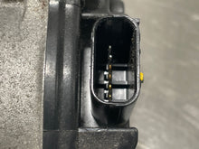 Load image into Gallery viewer, Throttle Body Lincoln MKS 2015 - NW463083