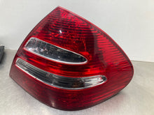 Load image into Gallery viewer, TAIL LIGHT LAMP ASSEMBLY E350 E320 E500 E55 03 04 05 06 Right - NW463092
