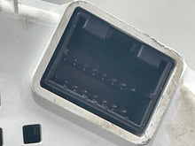 Load image into Gallery viewer, SPEEDOMETER CLUSTER Hyundai Santa Fe 2007 07 2008 08 - NW463566