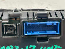 Load image into Gallery viewer, Speedometer Cluster Chevrolet Volt 2017 - NW463565