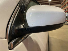 Load image into Gallery viewer, SIDE VIEW DOOR MIRROR Jeep Cherokee 14 15 16 17 18 19 20 Left - NW463799