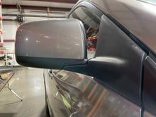 Load image into Gallery viewer, SIDE VIEW MIRROR Nissan Rogue 08 09 10 11 12 Power Right - NW464733