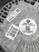 Load image into Gallery viewer, RADIATOR FAN ASSEMBLY 535i 535i Gt 640I 740i 740il Active 5 10-17 - NW465097