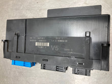 Load image into Gallery viewer, BODY CONTROL MODULE BCM COMPUTER 528i 535i 535i Gt 550i 550i Gt 09-16 - NW465028