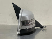 Load image into Gallery viewer, SIDE VIEW DOOR MIRROR C250 C300 C350 C63 12 13 14 Right - NW465077