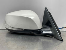 Load image into Gallery viewer, SIDE VIEW DOOR MIRROR Infiniti Q50 14 15 16 17 18 19 Right - NW513882