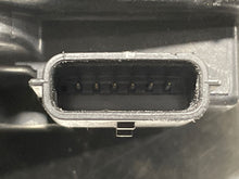 Load image into Gallery viewer, THROTTLE BODY Infiniti G37 G35 370Z Q60 2007 07 2008 08 09 - 14 Right - NW465894