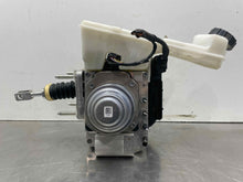 Load image into Gallery viewer, ABS Pump Ford Escape 2020 - NW465622